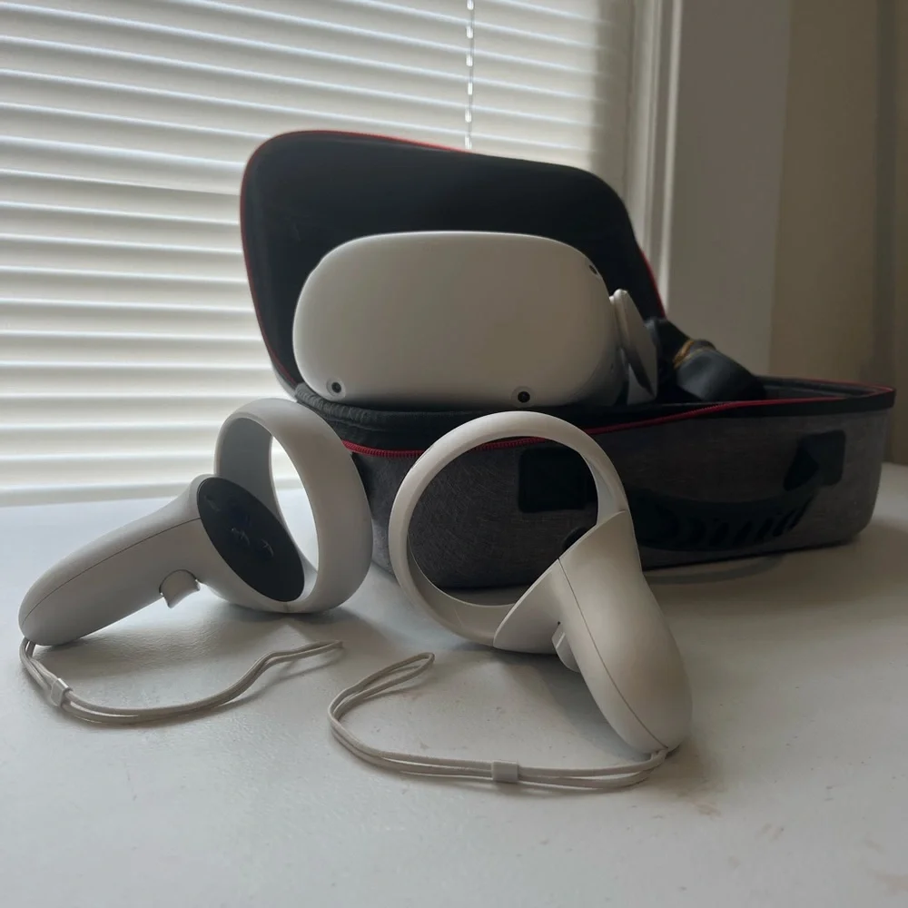 Oculus quest for sale some wear and tear on mask
